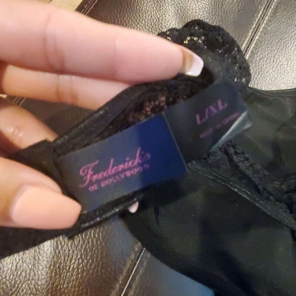 Frederick's sexy bra set... BRAND NEW! - Picture 7 of 7